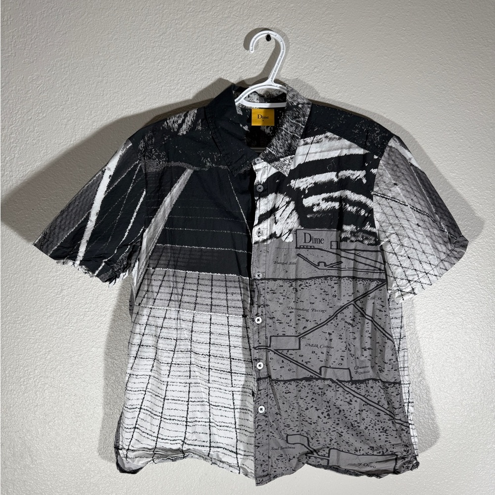 Dime MTL short sleeve graphic button down